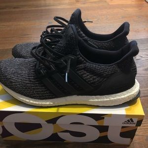 COPY - UltraBOOST black color way